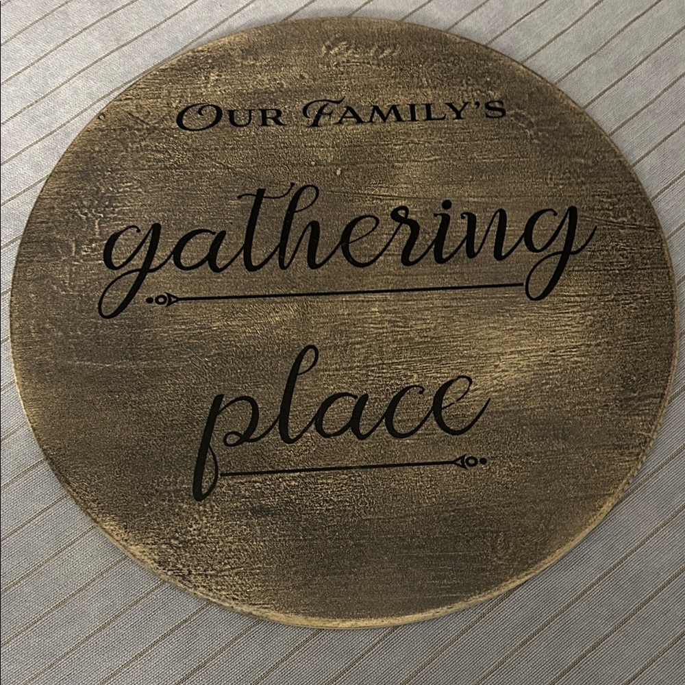Lazy Susan - gathering place measures 13”